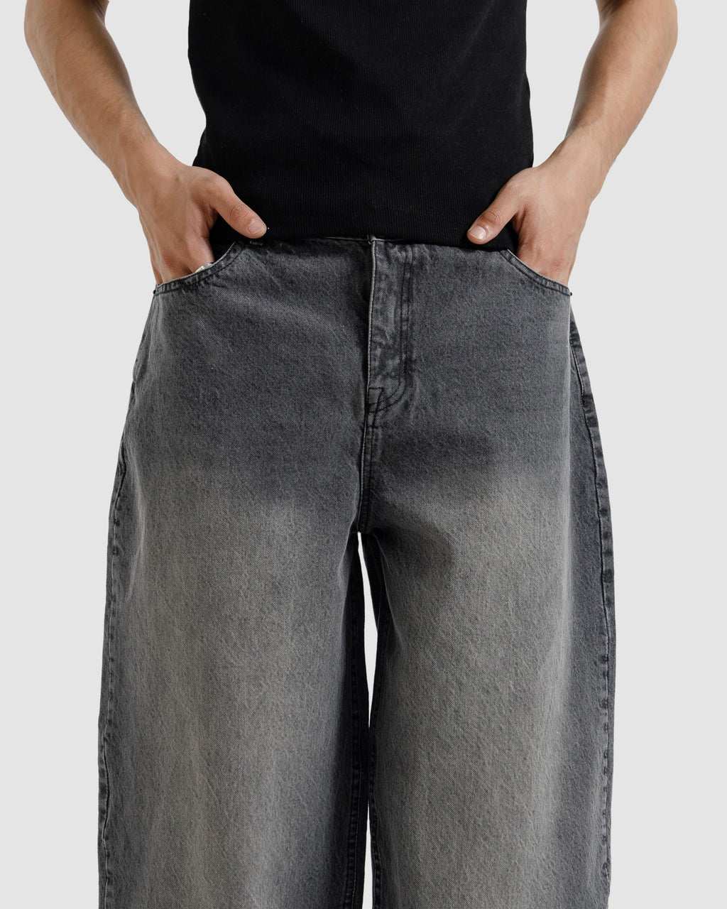 Classic Baggy Jeans - Streetwear Denim