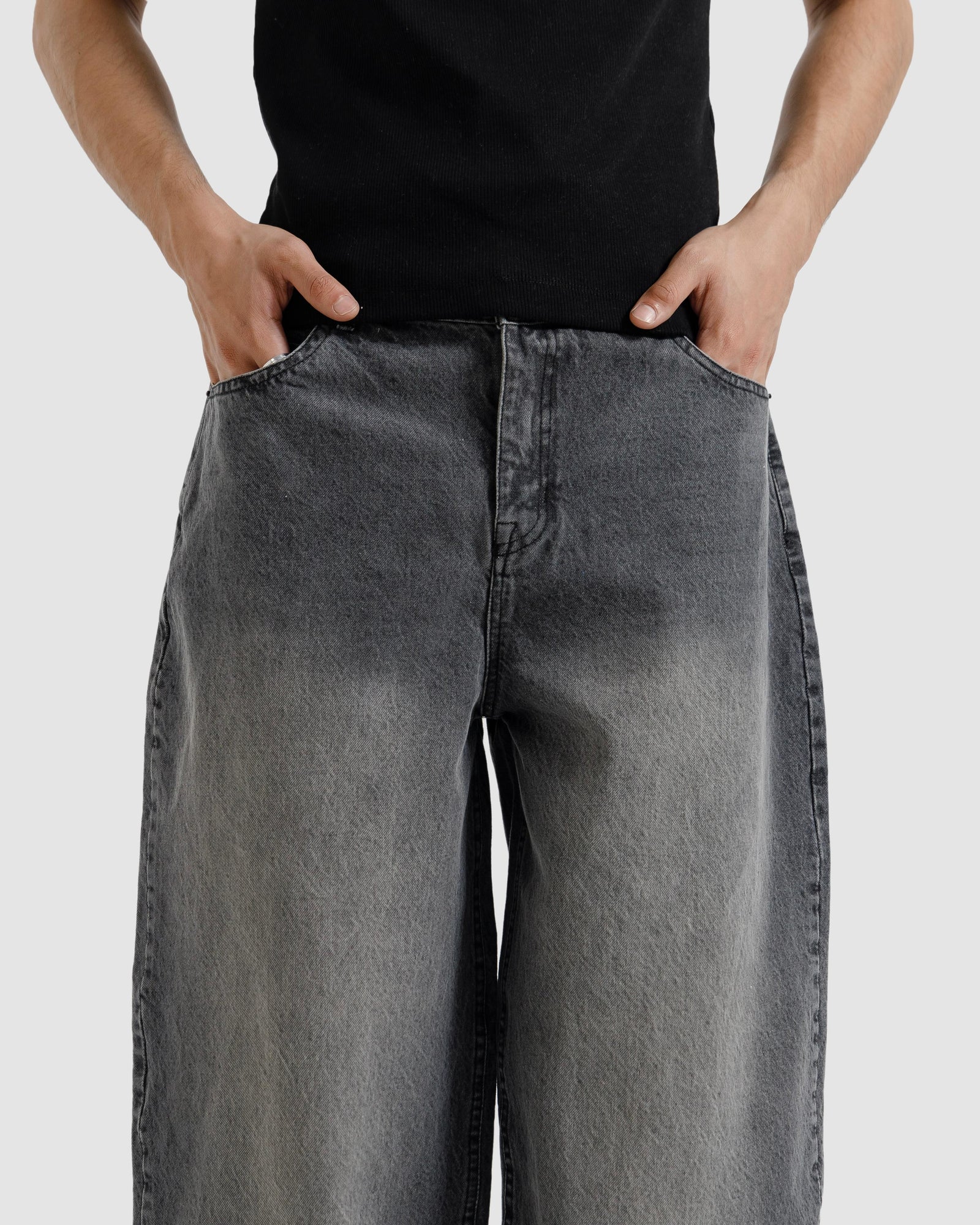 Classic Baggy Jeans - Streetwear Denim