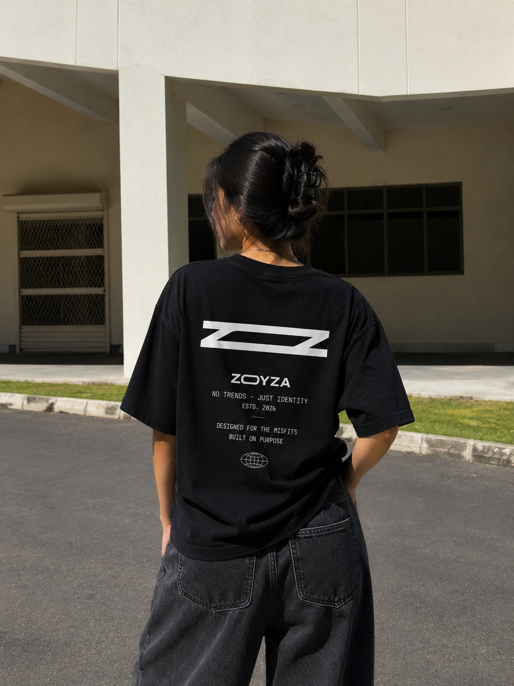 ZOYZA Signature Logo Oversized Tee – Black