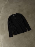 BLACK HENLEY, ESSENTIAL LONG SLEEVE