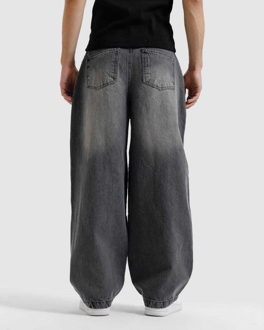 Classic Baggy Jeans - Streetwear Denim