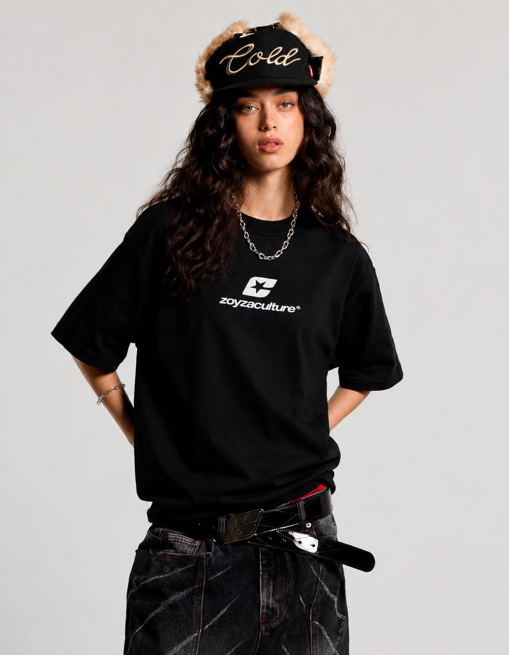 Zoyza Culture Arc Logo Tee – Black (Unisex)