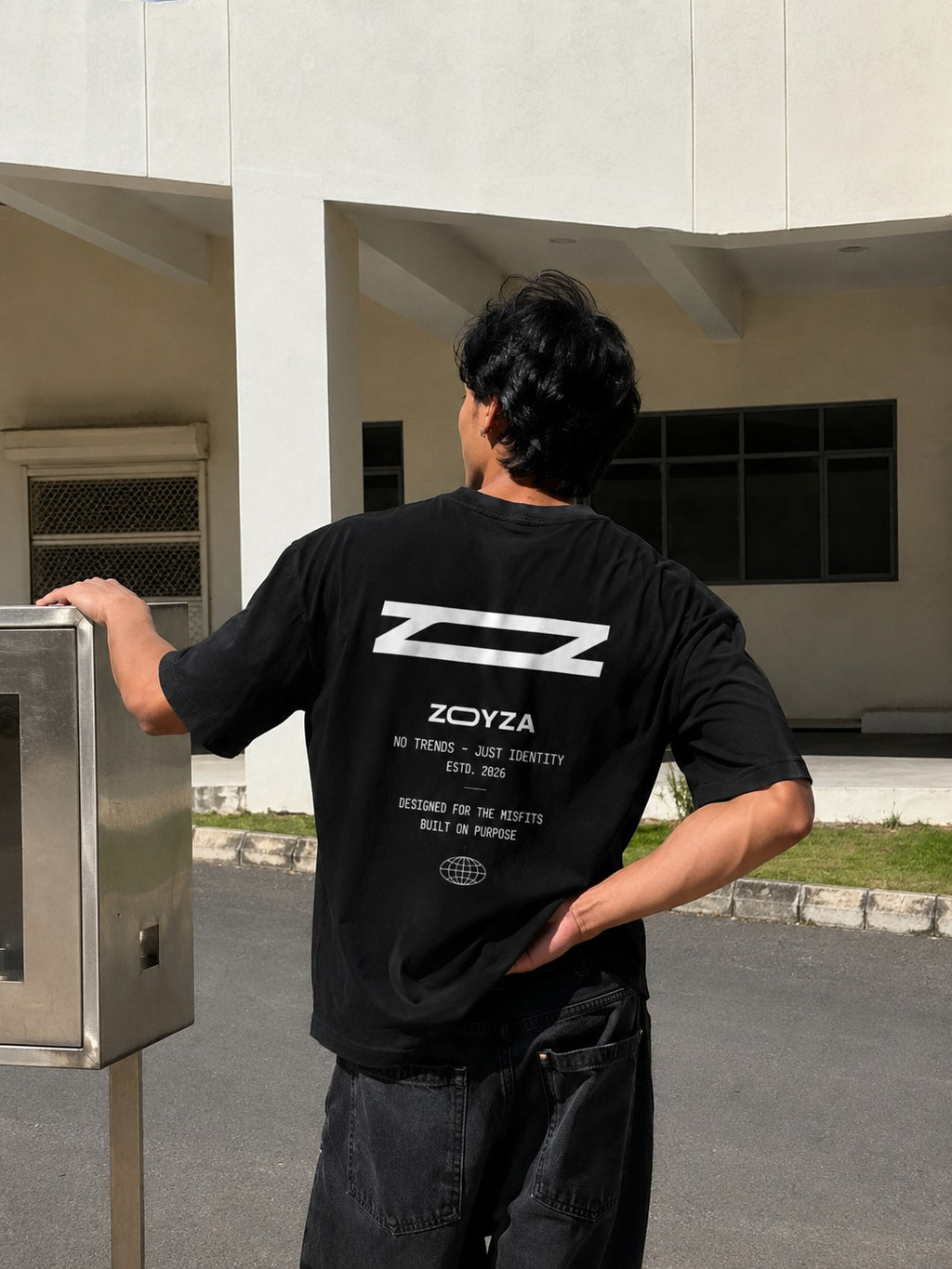 ZOYZA Signature Logo Oversized Tee – Black