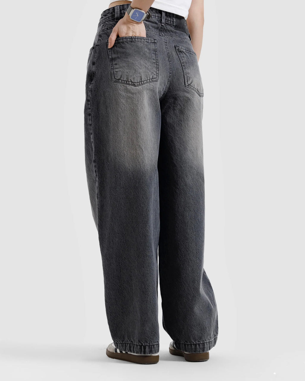 Classic Baggy Jeans - Streetwear Denim