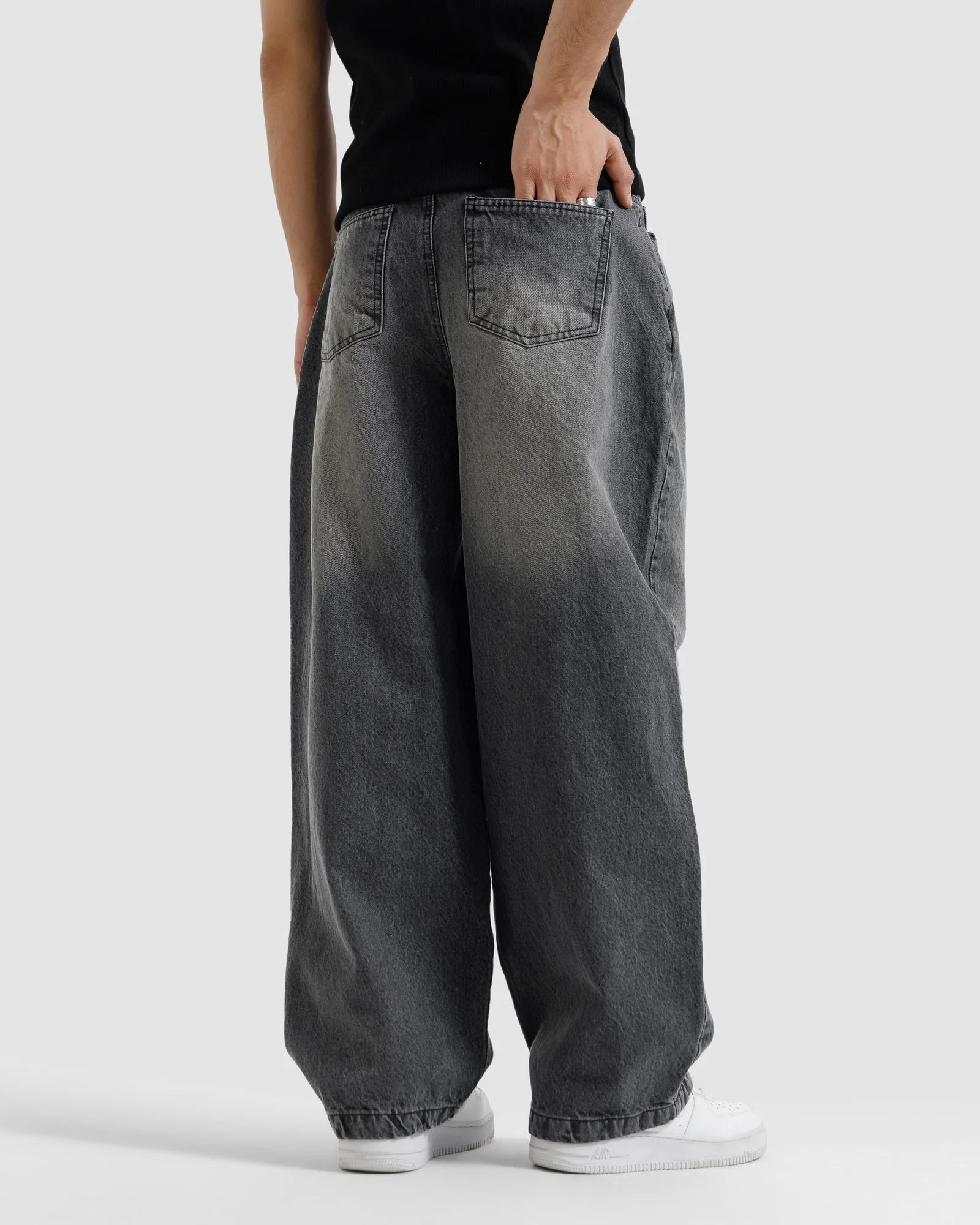 Classic Baggy Jeans - Streetwear Denim